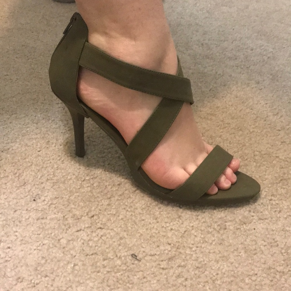 Olive green strappy sandal